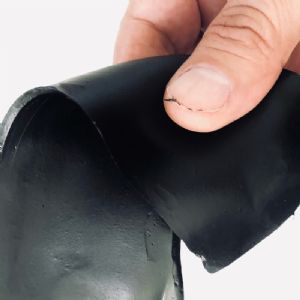GRADA LBS 1000 Bitumen-rubber based uv-elastic